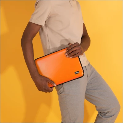 UNBEGUN Herren vegan Laptop-Hülle Orange