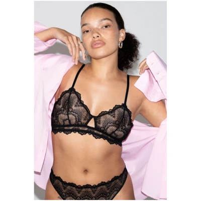 Understatement Damen vegan Triangel Bralette Cut-Out Schwarz