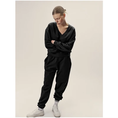 V-Neck Sweatshirt Black - Organic Cotton