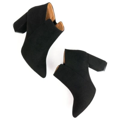 Will's Vegan Shop Spitz Zulaufende Stiefel Schwarz Veganes Wildleder Damen