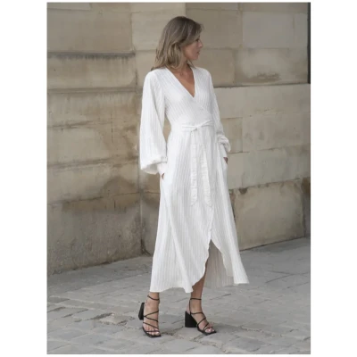 Wrap Wrap Dress in White - Sandymona