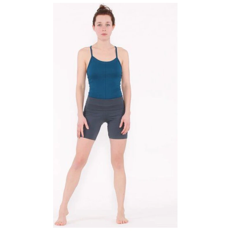 YOIQI Yoga Shorts high + tight aus Biobaumwolle