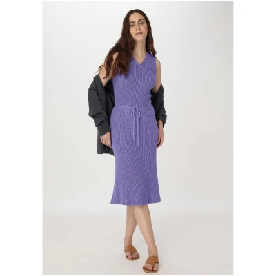 hessnatur Damen Strickkleid Midi Slim aus Bio-Baumwolle - lila - Größe L