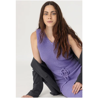 hessnatur Damen Strickkleid Midi Slim aus Bio-Baumwolle - lila - Größe L
