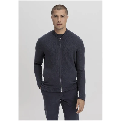 hessnatur Herren Strickjacke Smart Bomber aus Bio-Baumwolle und Schurwolle - blau - Größe 46