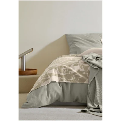 hessnatur Musselin Tagesdecke GRIT aus Baumwolle - grün - Größe 180x230 cm