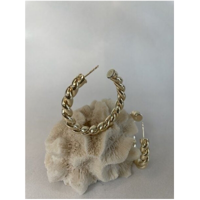 noemvri fashion label Mia Creole