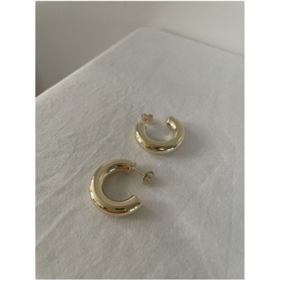 noemvri fashion label Ruby Creolen