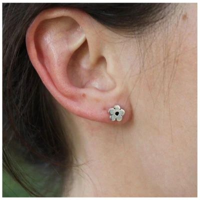 pakilia Silber Ohrstecker Blume Fair-Trade und handmade