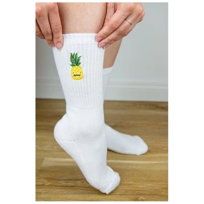 sticknic Socken mit Ananas Motiv gestickt - Minimalistische Stickerei - Tennissocken - Kuschelsocken - Geschenk