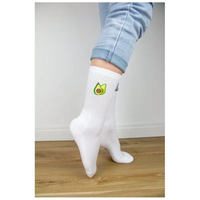 sticknic Socken mit Avocado Motiv gestickt - Minimalistische Stickerei - Tennissocken - Kuschelsocken - Geschenk