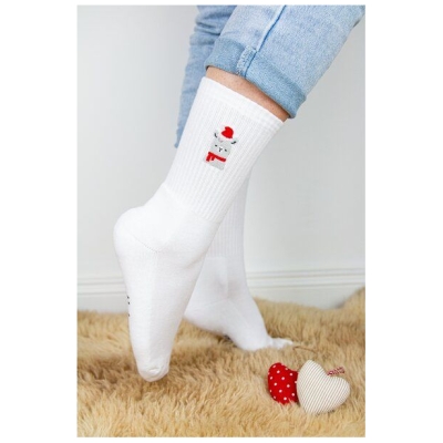 sticknic Socken mit Weihnachts Lama Motiv gestickt - Minimalistische Stickerei - Tennissocken - Kuschelsocken - Geschenk Weihnachten