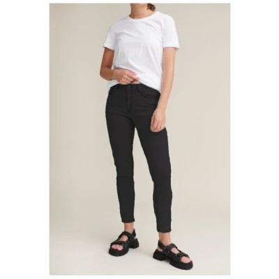 Basic Apparel High-Waist Jeans EVE aus Bio-Baumwolle