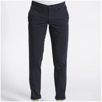 Chino Slim Fit Modell: Lasse
