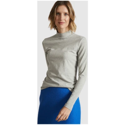 Stehkragenshirt