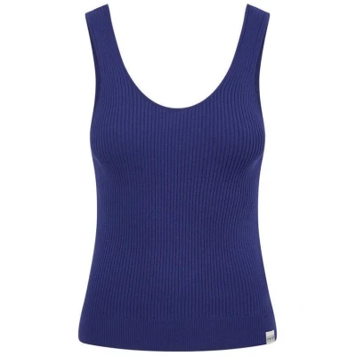 Tank Top Modell: Wisteria
