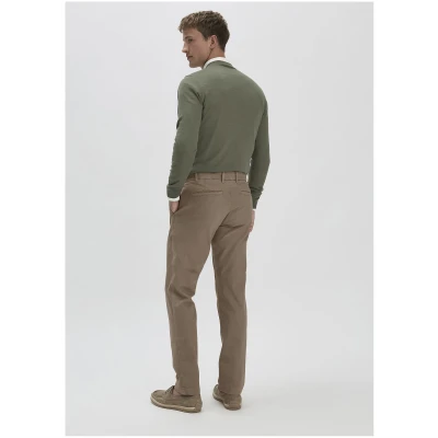hessnatur Herren Chino LENN Regular aus Bio-Baumwolle - braun - Größe 30/32