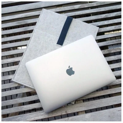 matilda k. manufaktur Minimalistische Laptophülle aus Wollfilz 'max' mit Einsteckfach | für MacBook |Air| Pro 13|14|15|16 Zoll