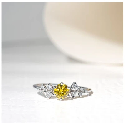 Eppi Verlobungsring mit 0.44ct IGI-zertifiziertem gelbem Lab Grown Diamanten Olha