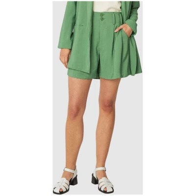 Neba Short