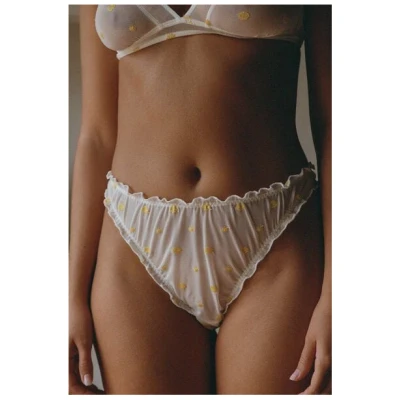 Nénés Tanga Cosmos - Sonnen-Stickerei