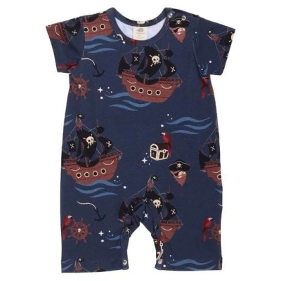 Strampler Baby Baumwolle Blau Piratenschiff Walkiddy umweltfreundlich, GOTS-zertifiziert, 95% Bio-Baumwolle, kurzarm, nachhaltige Herstellung, ökologisch.