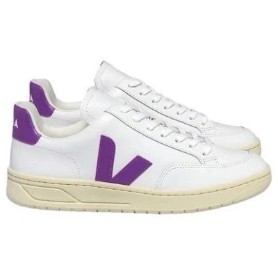 VEJA V-12 Leather Extra White Cosmos