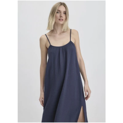 hessnatur Damen Musselin Nachthemd Relaxed PURE COMFORT aus Bio-Baumwolle - blau - Größe 34