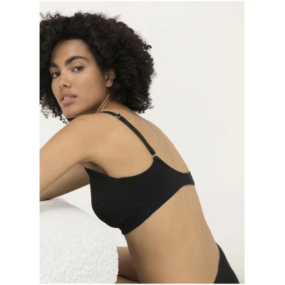 hessnatur Damen Triangel-BH aus Bio-Baumwolle und Tencel™Modal - schwarz - Größe 85D