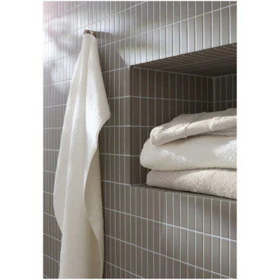 hessnatur Frottier Handtuch aus Bio-Baumwolle - weiß - Größe 100x180 cm