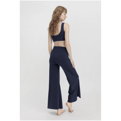 hessnatur Loungewear Hose Flared Medium Cut ACTIVE LIGHT aus Bio-Baumwolle - blau - Größe 34