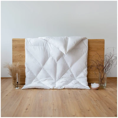 Daunen-Körperzonen-Bettdecke "Ansara-Forma" | 135x200 cm | 100% ökologisch