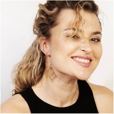 Hübsche Creolen (25mm) mit BOHO Anhänger (40mm x 40mm) von Elektropulli