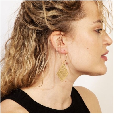 Hübsche Creolen (25mm) mit BOHO Anhänger (40mm x 40mm) von Elektropulli