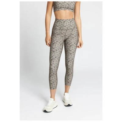 Rethinkit Studios Sports Tights High Waist Inseam 7/8 - Beths Tights Crispy aus recykeltem Nylon