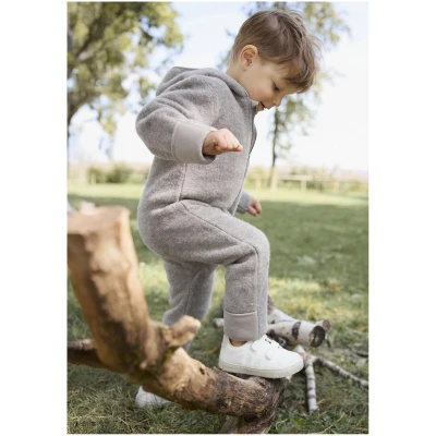 hessnatur Baby Wollfleece Overall Regular aus Bio-Merinowolle - grau - Größe 62/68