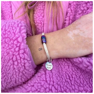 BRACENET "Nie wieder ist jetzt" Armband aus Fischernetz