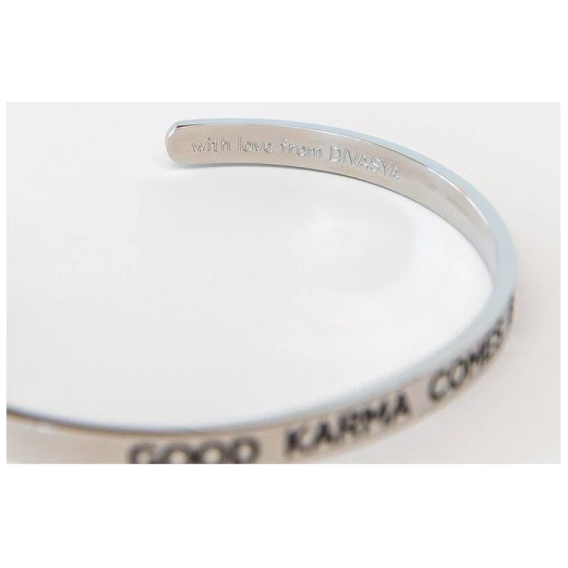 Divasya Armreif mit Gravur | Silber | Good Karma comes back