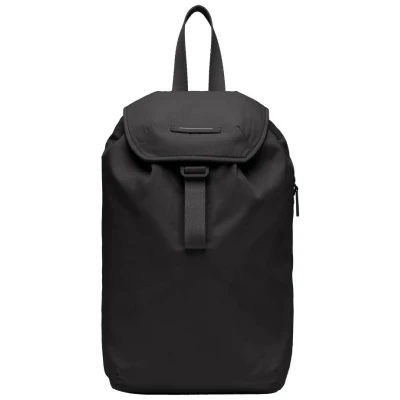 Horizn Studios | Hochfunktionale Rucksäcke | Chiado Backpack in All Black | Recycled Nylon | 26cm x 42cm x 15cm | 0.59kg