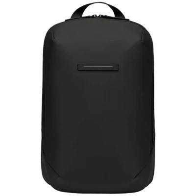 Horizn Studios | Hochfunktionale Rucksäcke | Gion Backpack Essential in All Black | Tarpaulin | 28cm x 41cm x 14cm | 0.6kg