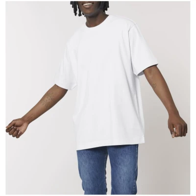 Oversized T-Shirt Modell: Free