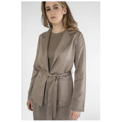 STORY OF MINE Leichter Blazer mit Gürtel aus 100% Tencel Lyocell