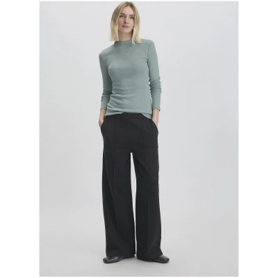 hessnatur Damen Softrib Langarmshirt Slim aus Bio-Baumwolle und TENCEL™ Modal - grün - Größe 34