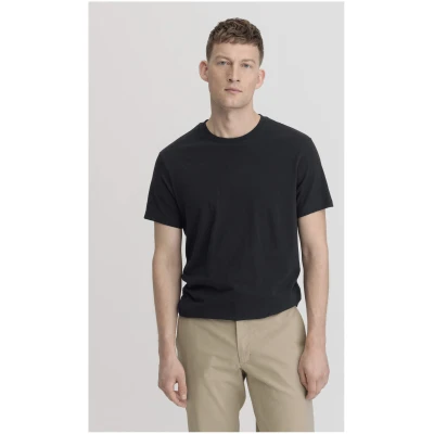hessnatur Herren T-Shirt Regular aus Bio-Baumwolle - schwarz - Größe 46