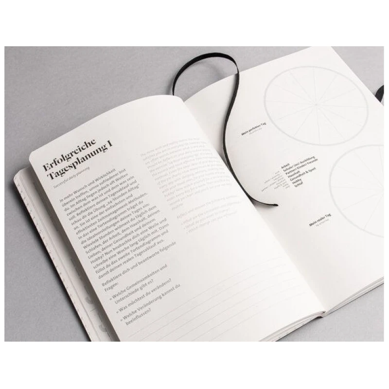 tyyp Buchkalender 2025 aus 100 % Recyclingpapier "Schweizer Broschur"