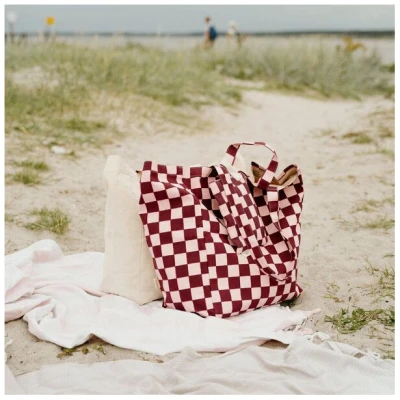 OMOM Einkaufstasche | Strandtasche | Tragetasche aus Bio-Baumwolle kariert bordeaux-rosa
