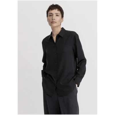 hessnatur Damen Bluse Relaxed aus TENCEL™ Lyocell - schwarz - Größe 48