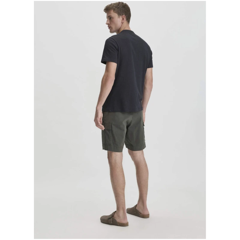 hessnatur Herren Cargo Shorts Relaxed aus Bio-Baumwolle - grün - Größe 31