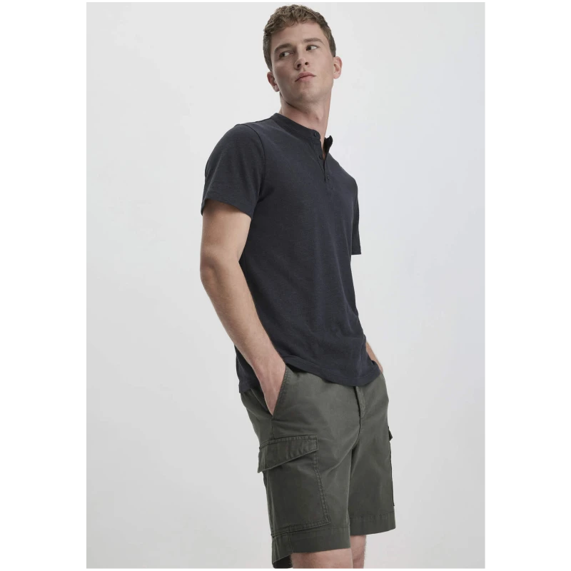 hessnatur Herren Cargo Shorts Relaxed aus Bio-Baumwolle - grün - Größe 31