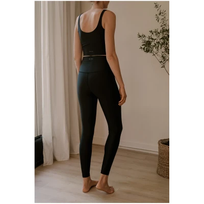 The View Yoga Damen vegan Leggings Vida Forever Schwarz
